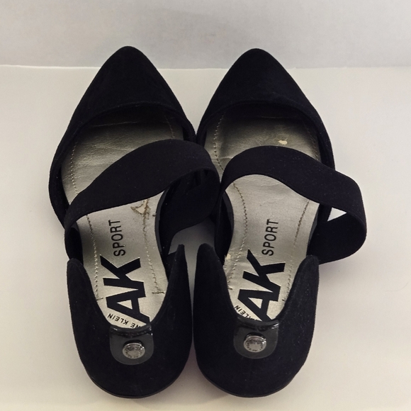 Anne Klein Sport Black Flats Size 6.5M - Picture 3 of 8